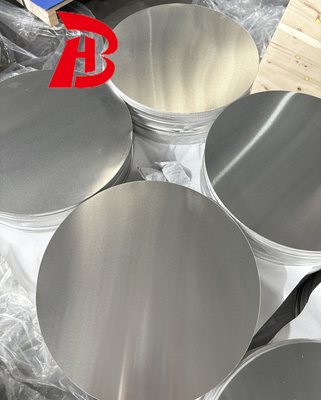Primeira Qualidade 1050 1060 1070 1100 3003 8011 Wafer de alumínio para utensílios de cozinha decoração Light Cover Solar Cover