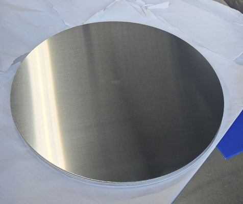 Superfície lisa Disco de alumínio de alta planície 1050 1060 3003 liga, 0,3 ‰ 6 mm de espessura, tamanho personalizado Alumínio em branco para tampa de lâmpada e vasos