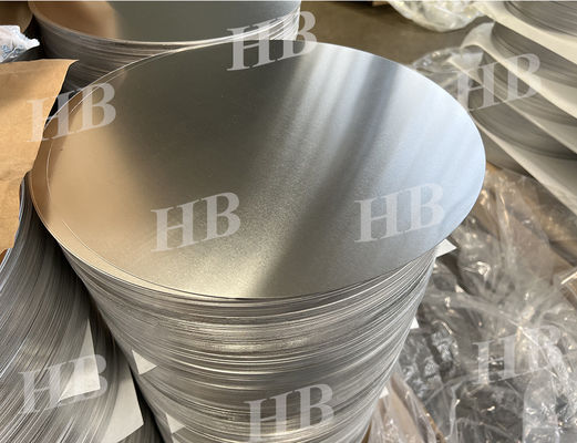 Superfície lisa Disco de alumínio de alta planície 1050 1060 3003 liga, 0,3 ‰ 6 mm de espessura, tamanho personalizado Alumínio em branco para tampa de lâmpada e vasos
