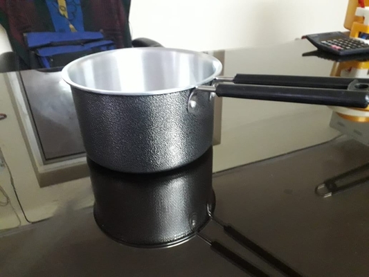 Os círculos de alumínio revestidos de prata são usados em utensílios de cozinha e utensílios de cozinha