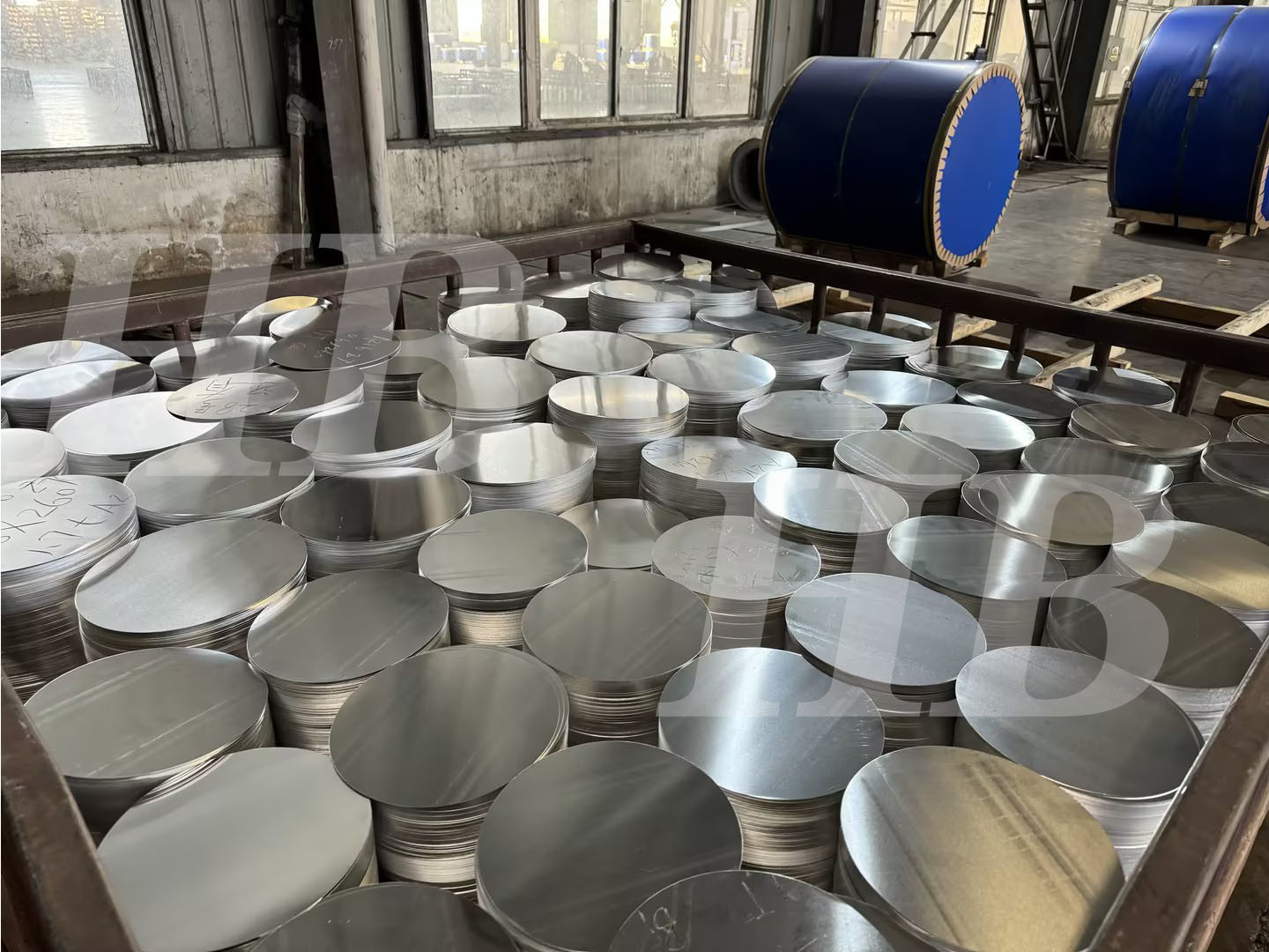 O alumínio 1050 puro do Cookware circunda a superfície prateada da planície da liga H14 1/4 dura